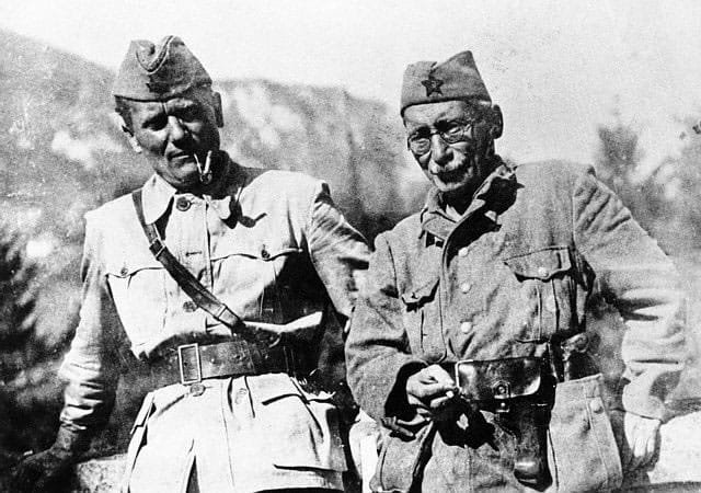 Tito_and_Moša_Pijade_1942