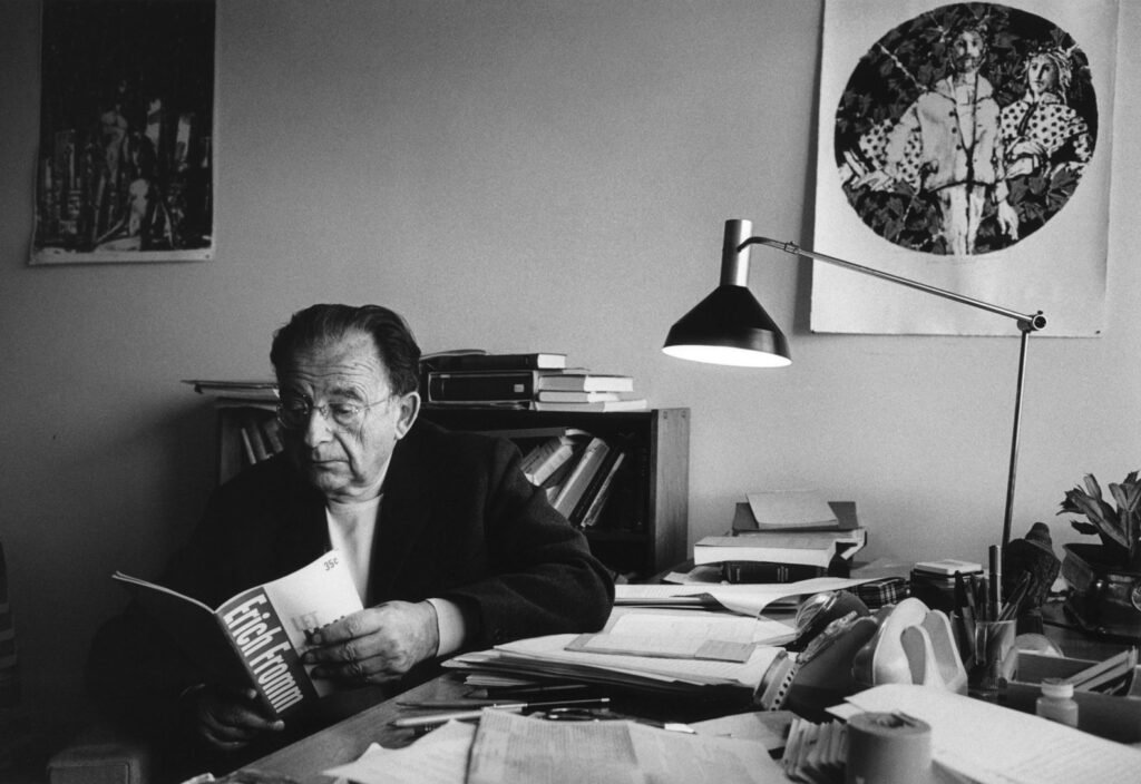erich-fromm-e1603479374524